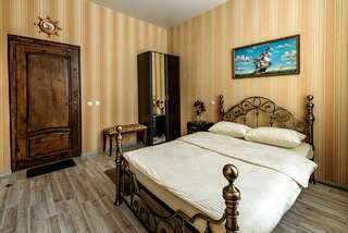 Гостиница Азия Пермь Номер стандарт с 1 двуспальной кроватью-2