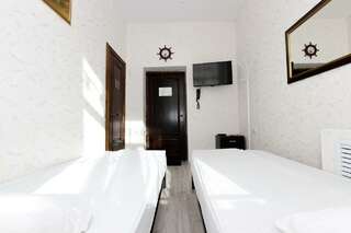 Гостиница Азия Пермь Номер эконом с 2 односпальными кроватями-4